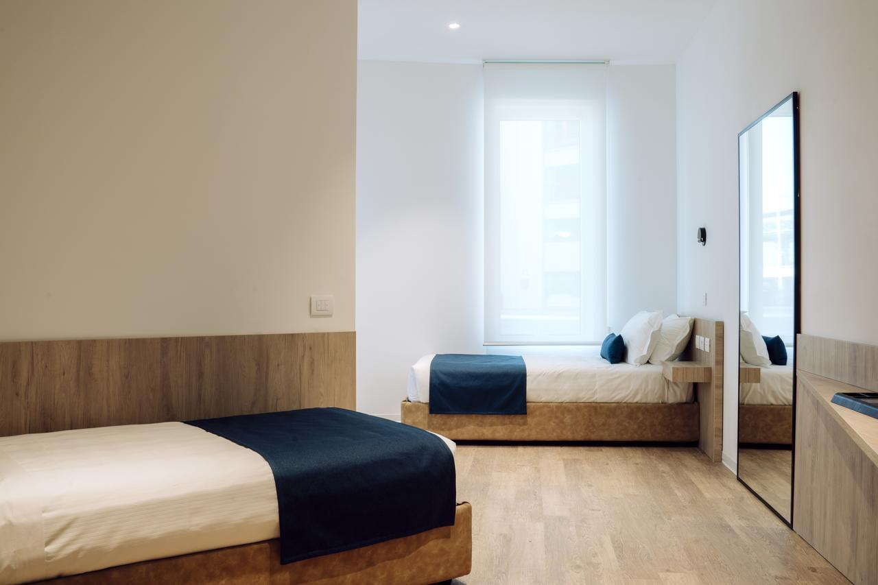 Air Rome Airport By Hellosky Hotel 4*