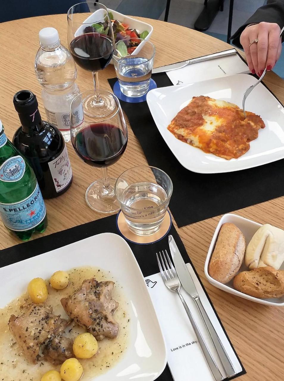 Air Rome Airport By Hellosky Hotel