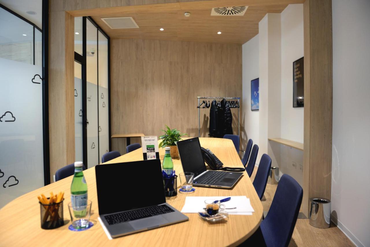 Air Rome Airport By Hellosky Hotel 4*