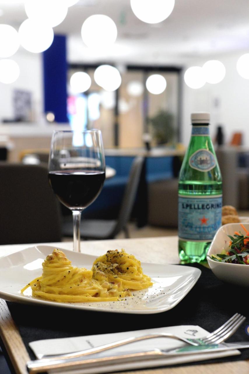 Air Rome Airport By Hellosky Hotel 4*